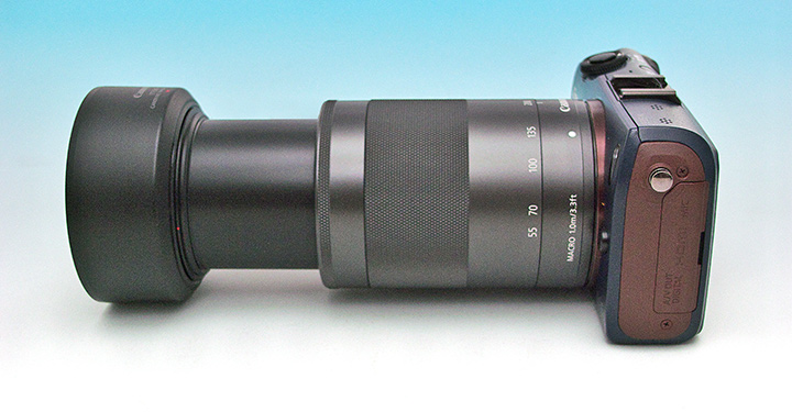 超焦点側では前玉がせり出す