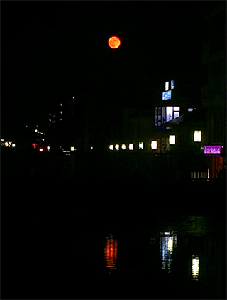 作例 赤い月 作例 赤い月